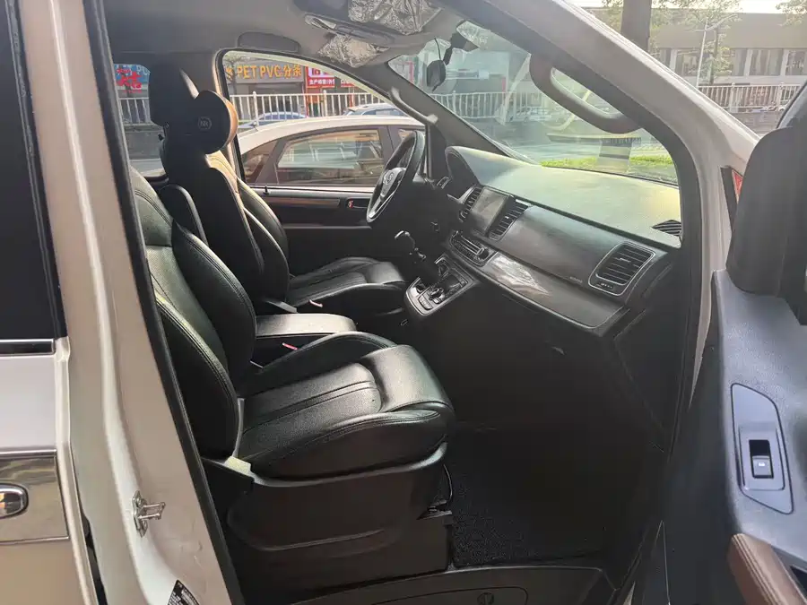 Maxus G10
