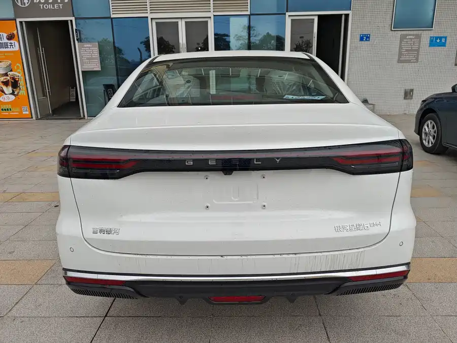 Geely Galaxy Star 6