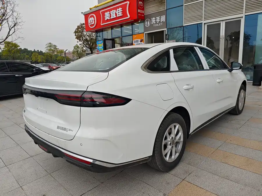 Geely Galaxy Star 6