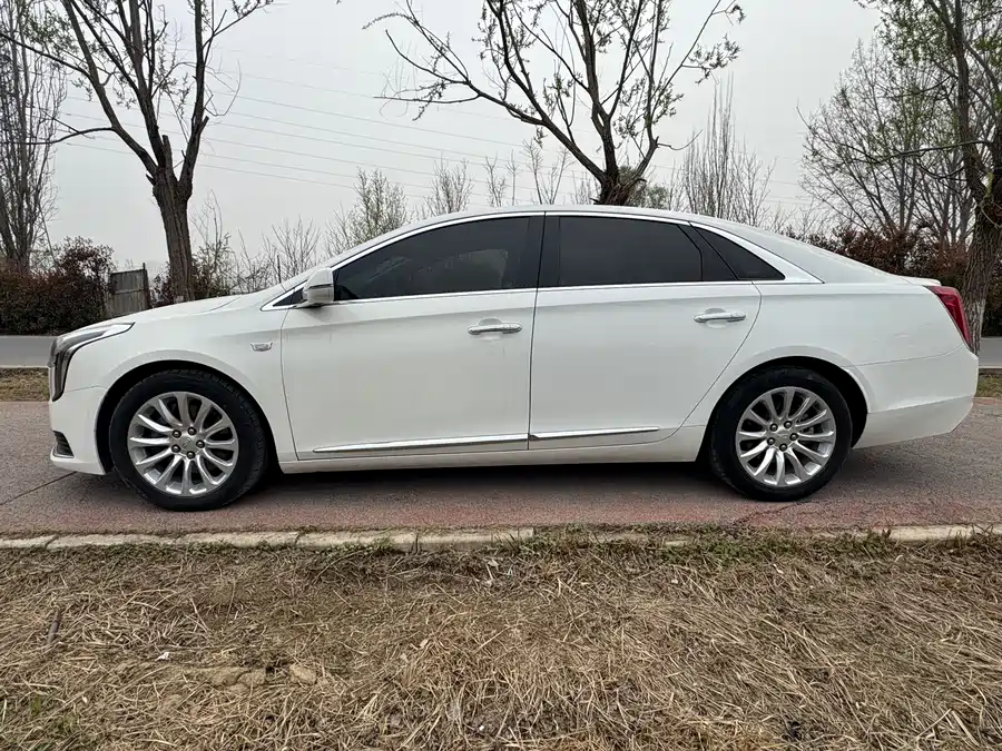 Cadillac XTS