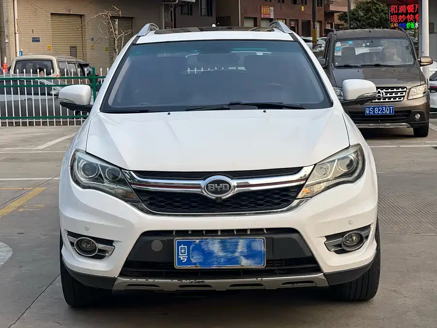 BYD S7
