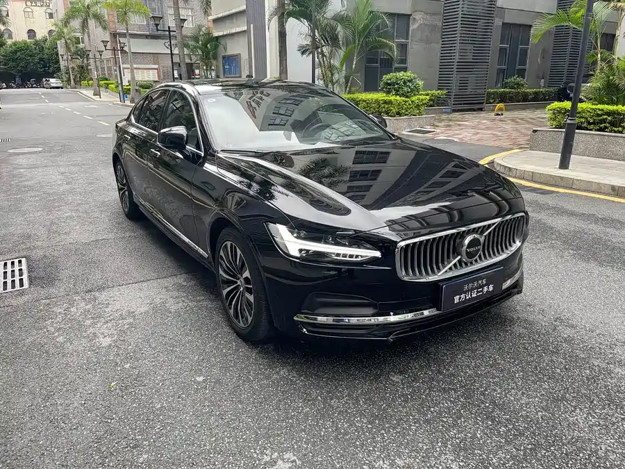 Volvo S90