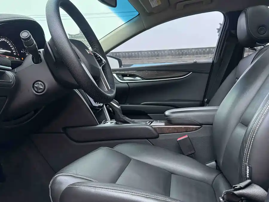 Cadillac XTS