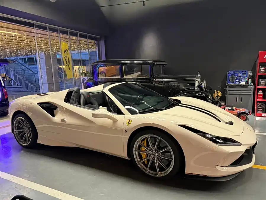 Ferrari F8