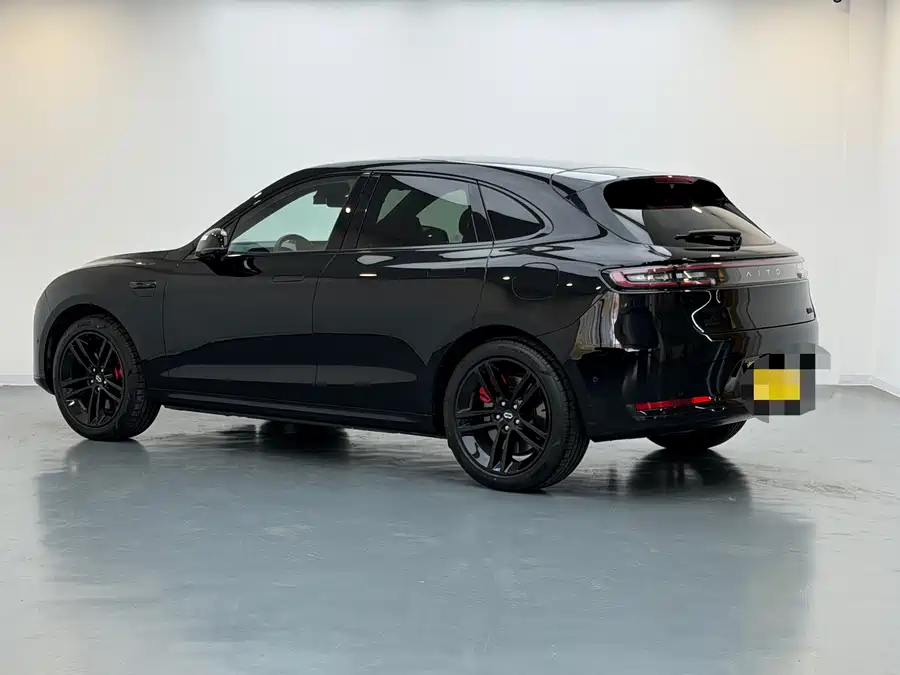 AITO Wenjie M5