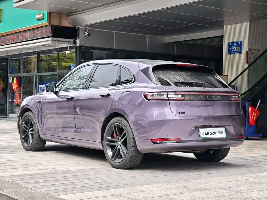 AITO Wenjie M5