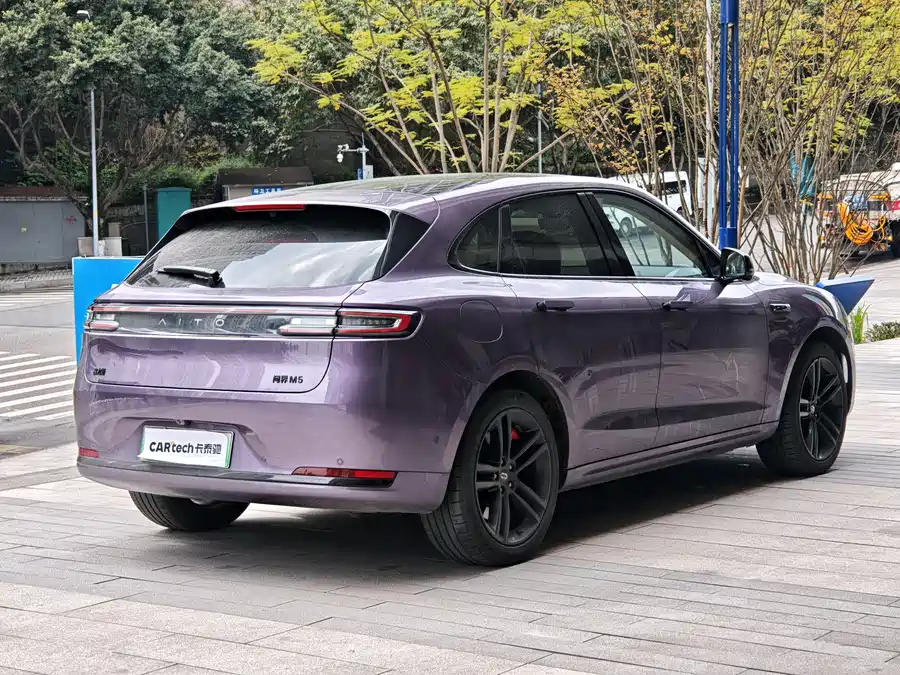 AITO Wenjie M5