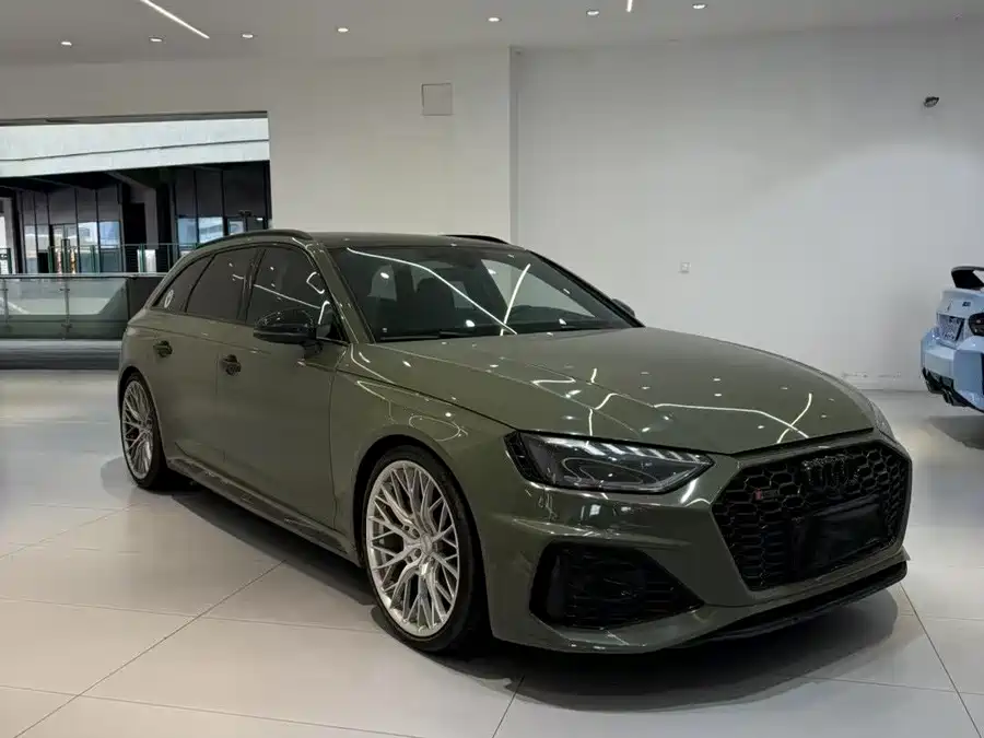 Audi RS 4