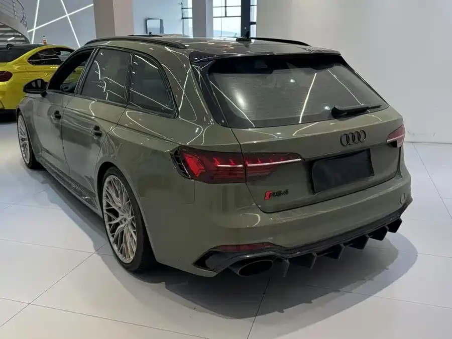 Audi RS 4