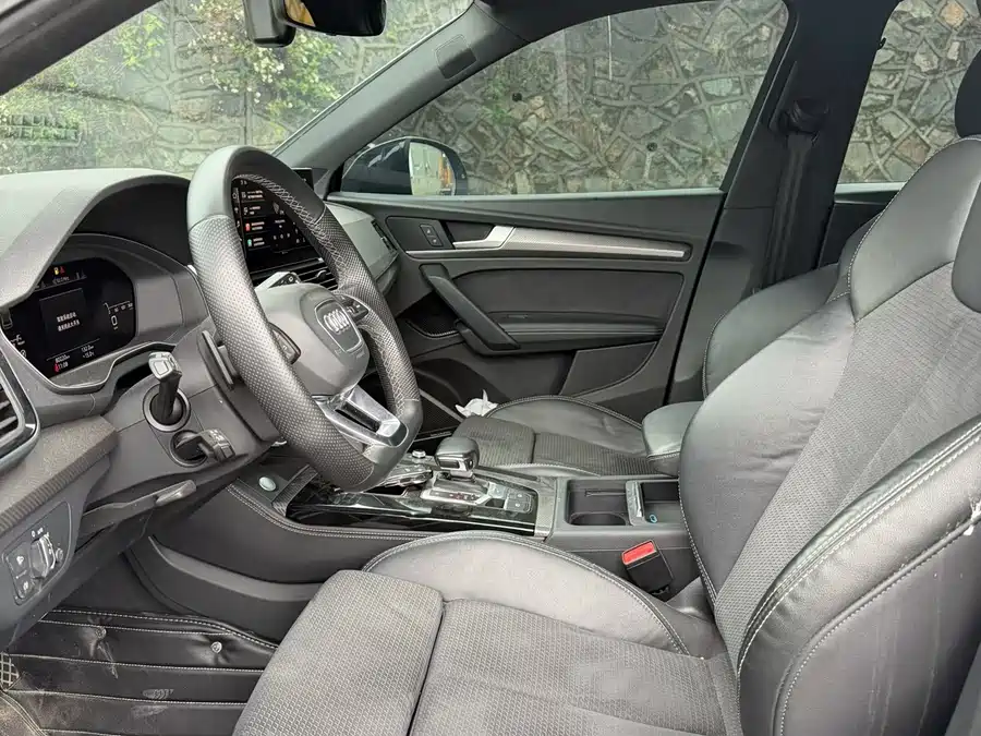 Audi Q5L Sportback