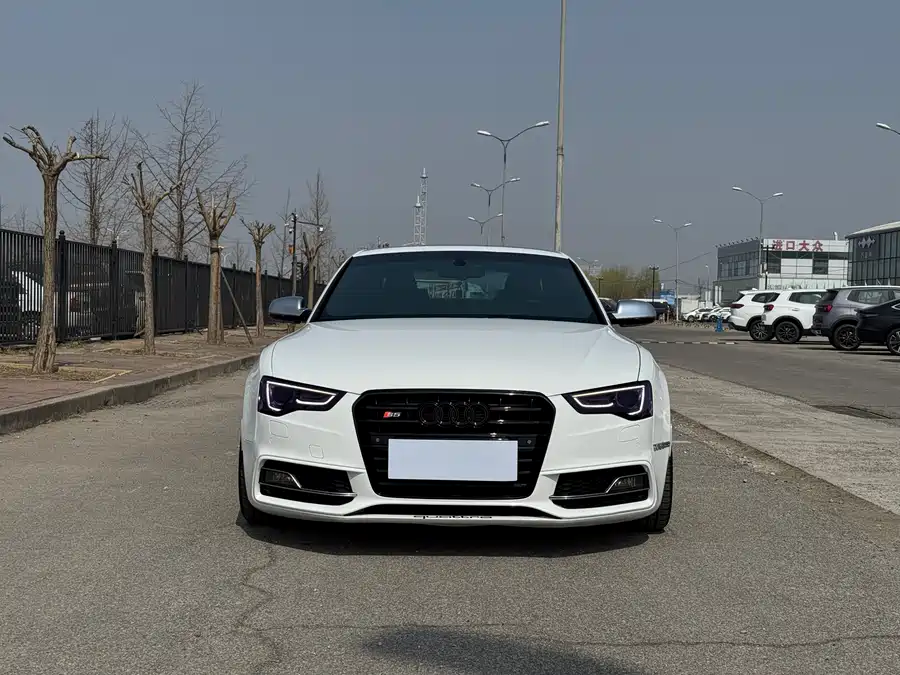 Audi S5