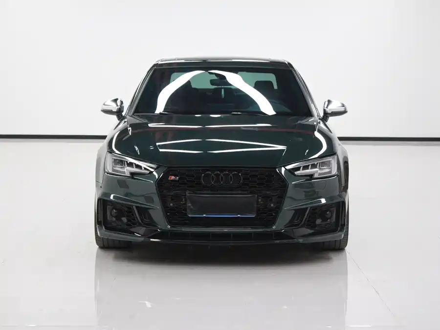 Audi S4