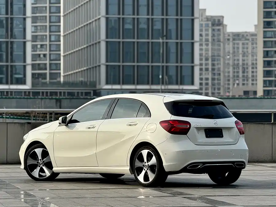 Mercedes-Benz Grade A
