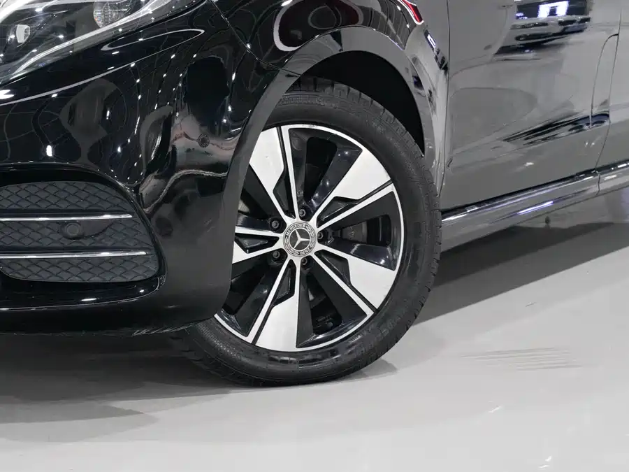 Mercedes Benz Class V