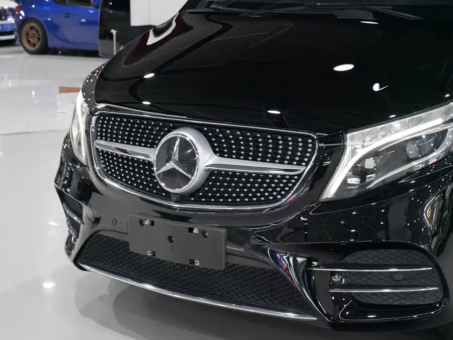 Mercedes Benz Class V
