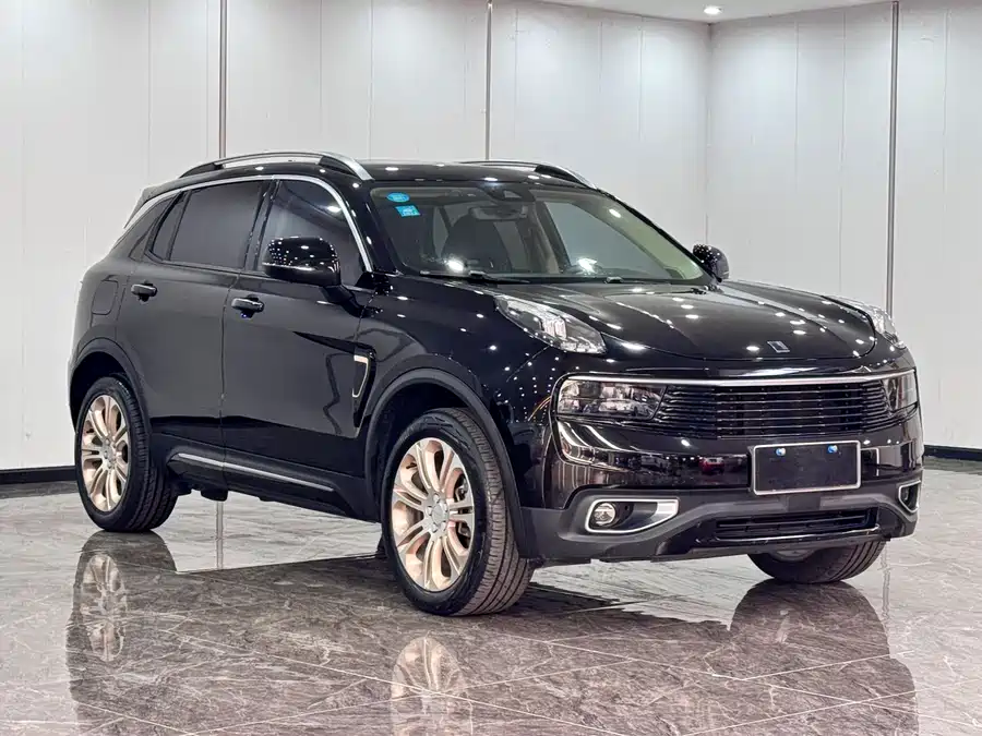 Lynk & Co 01
