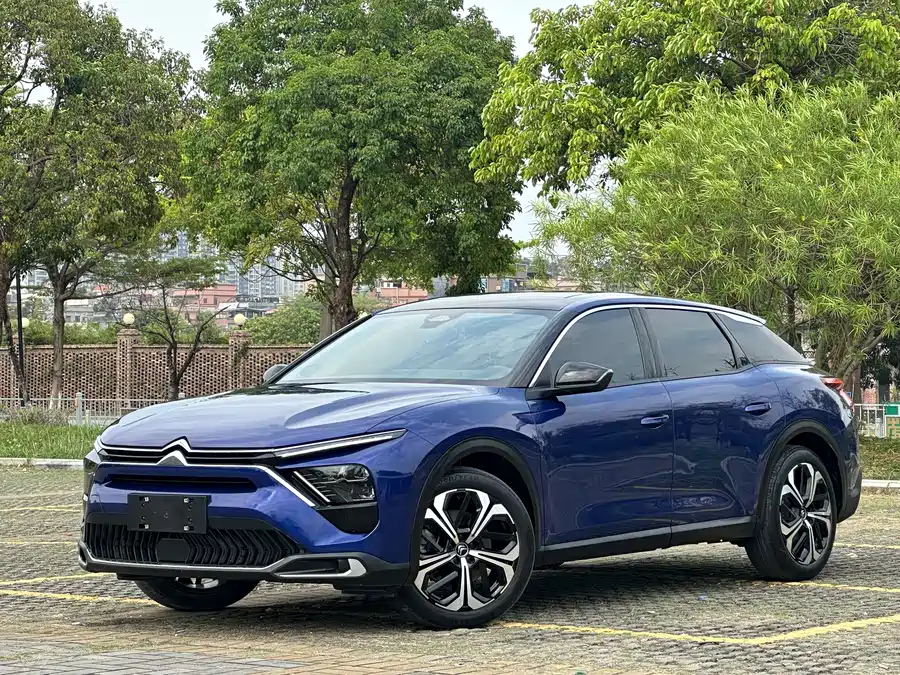 Citroën Versailles C5 X