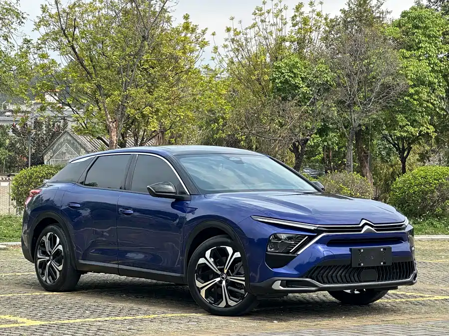 Citroën Versailles C5 X