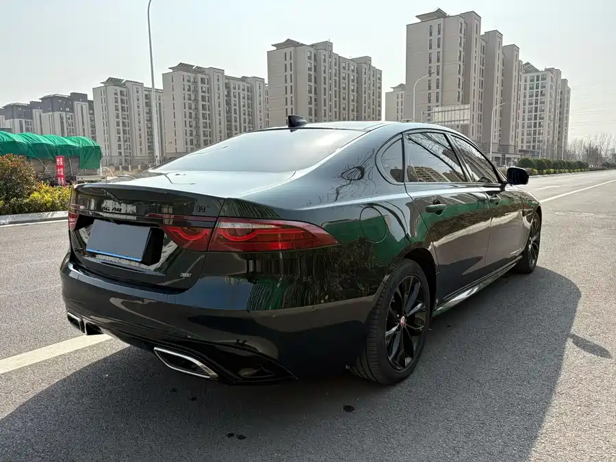 Jaguar XFL