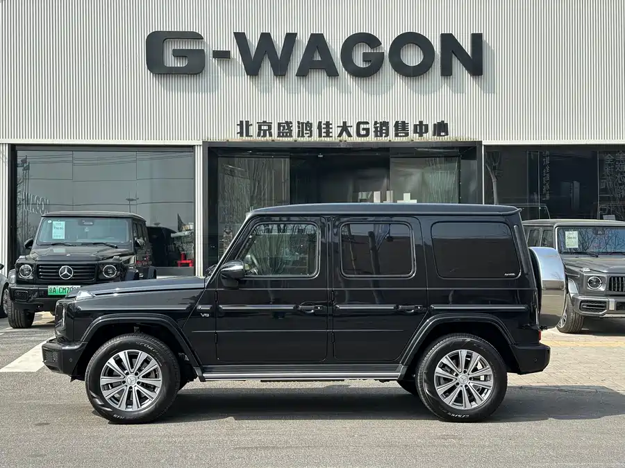 Mercedes Benz G-rated