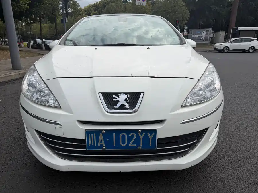 Peugeot 408