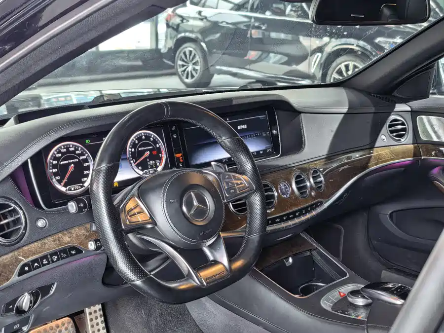 Mercedes Benz S-Class AMG