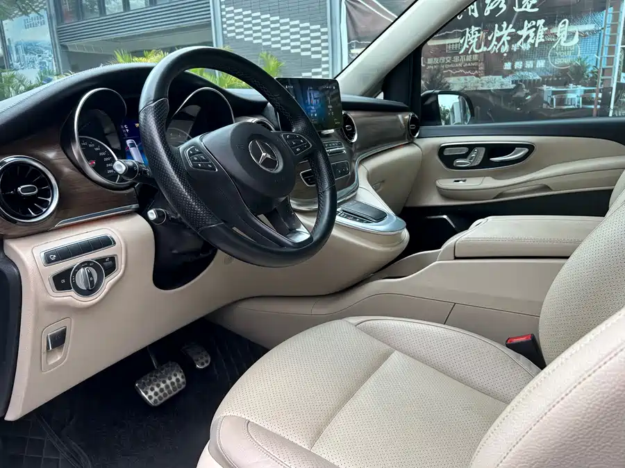 Mercedes Benz Class V