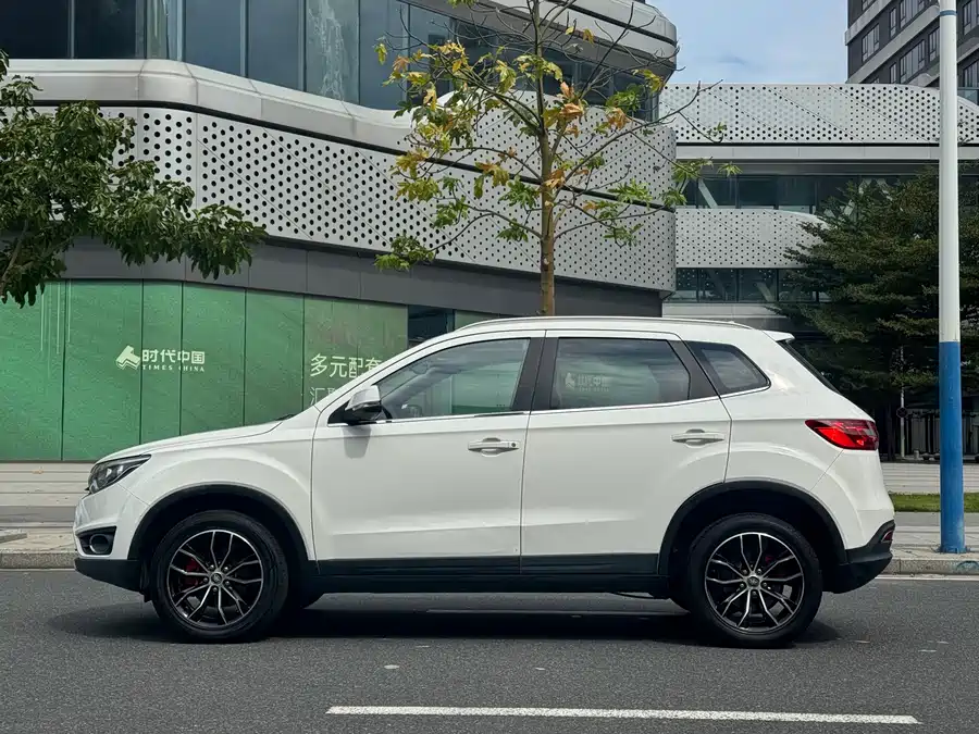FAW Senya R7