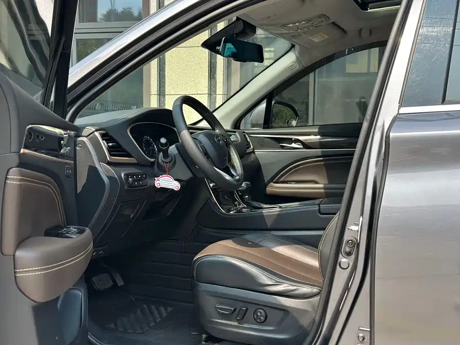 GAC Trumpchi GS5