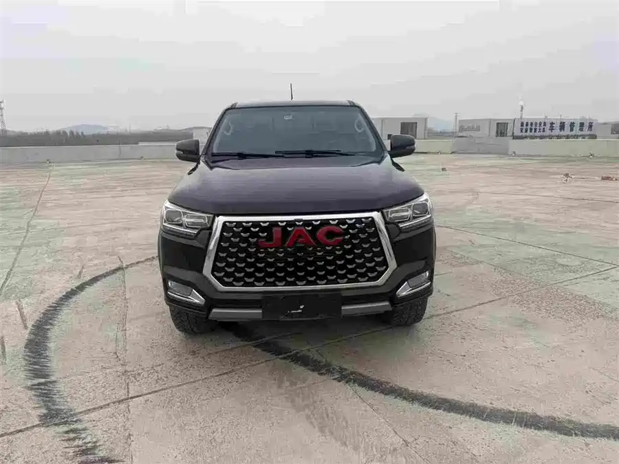 JAC Group JAC T8