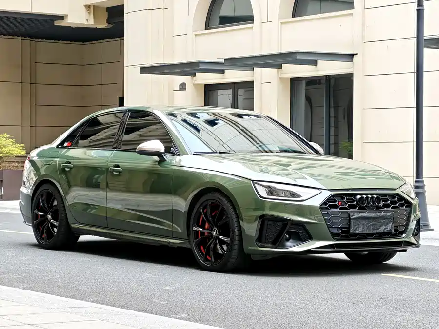 Audi S4