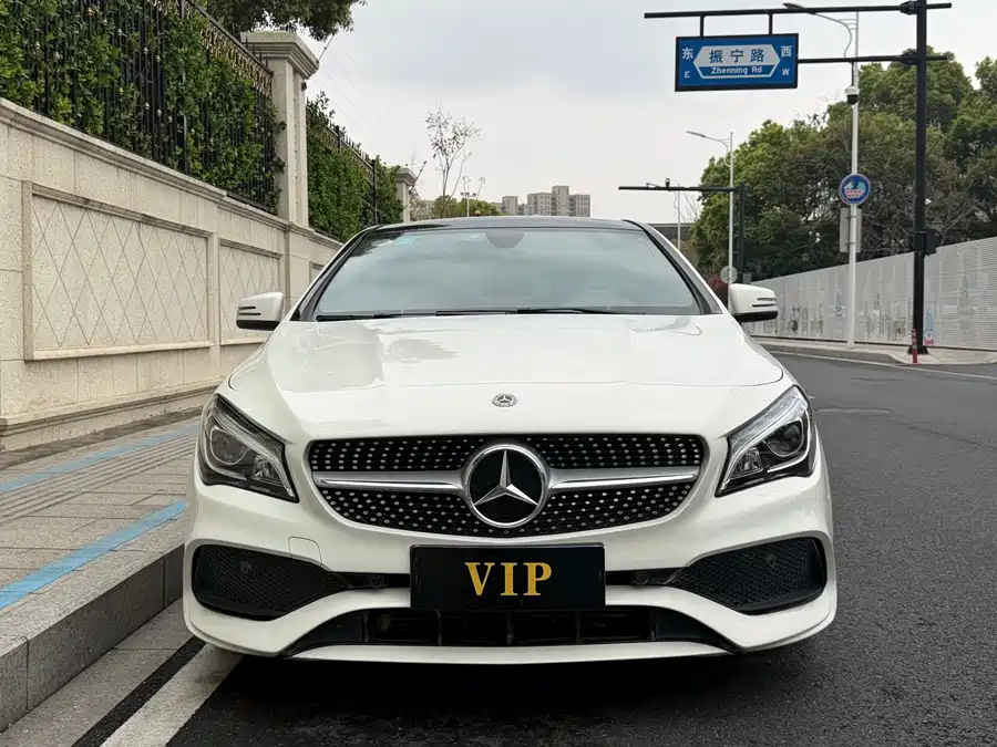 Mercedes-Benz CLA