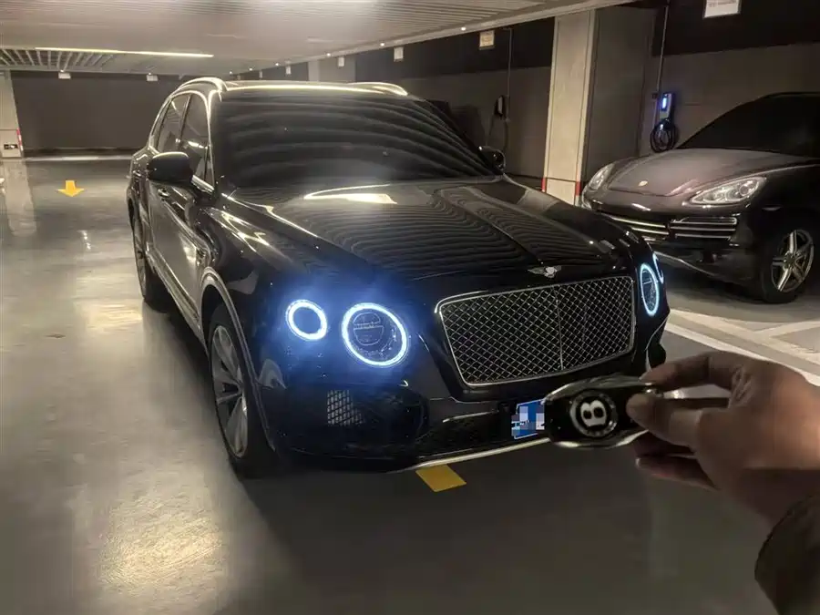 Bentley Bentayga plug-in hybrid
