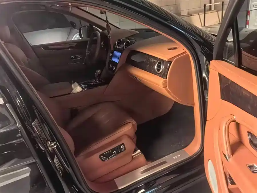 Bentley Bentayga plug-in hybrid