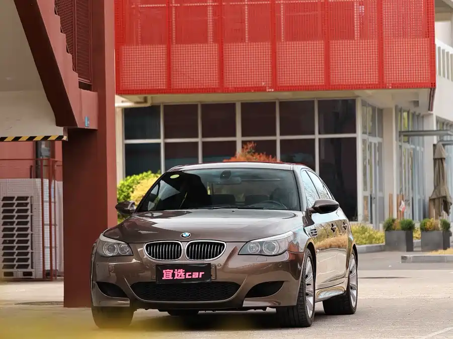 BMW M5