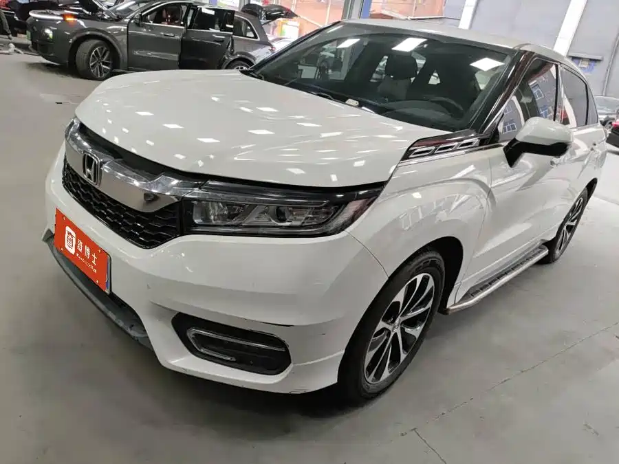 Honda Crown Road