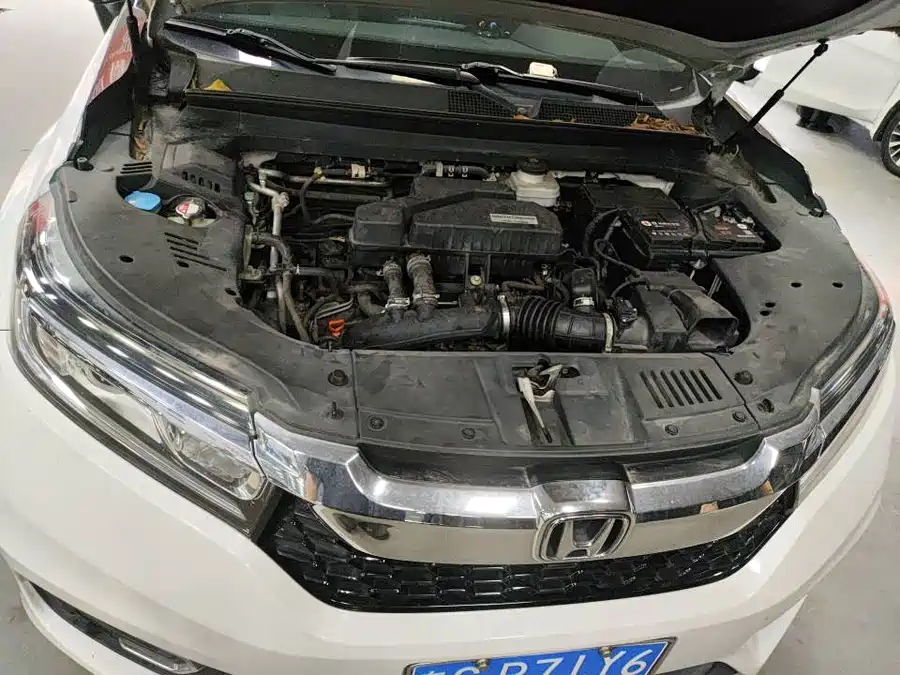 Honda Crown Road