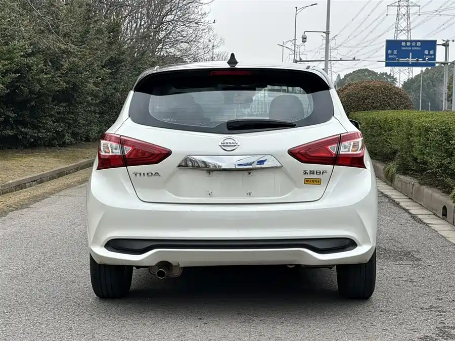 Nissan Tiida