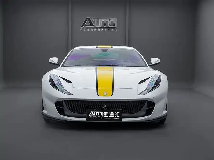 Ferrari 812
