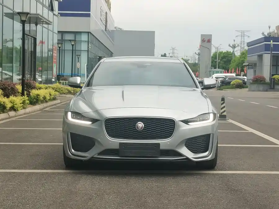Jaguar XEL