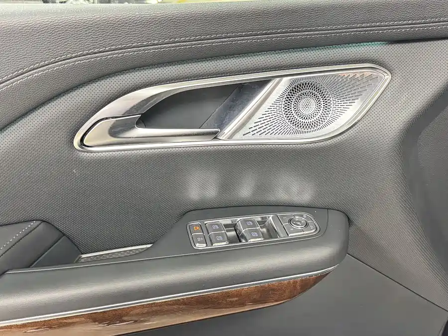 Hongqi HQ9 PHEV