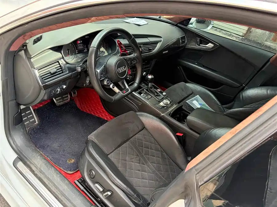 Audi S7