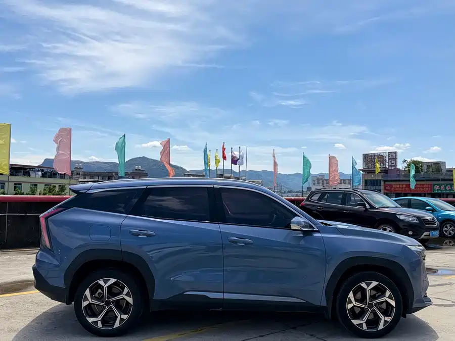 Geely Boyue L