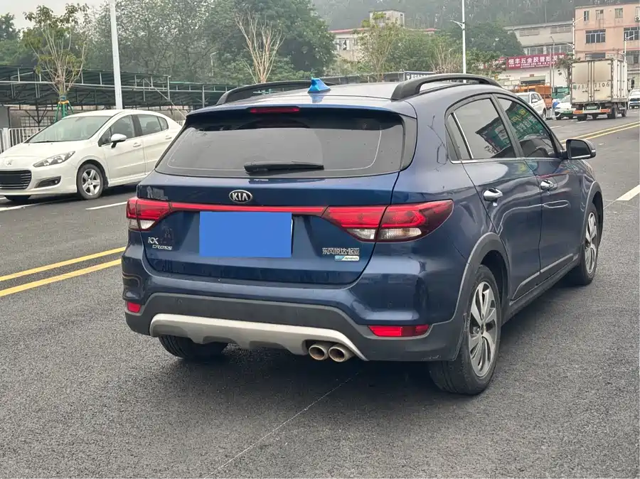 Kia KX CROSS