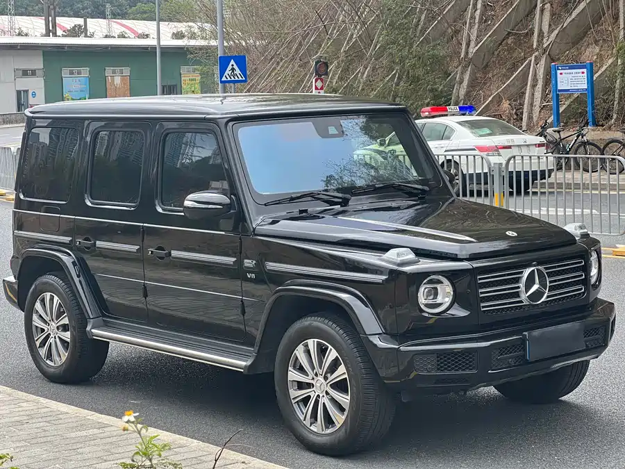 Mercedes Benz G-rated