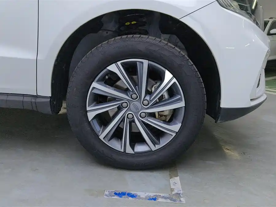 Geely Vision X6