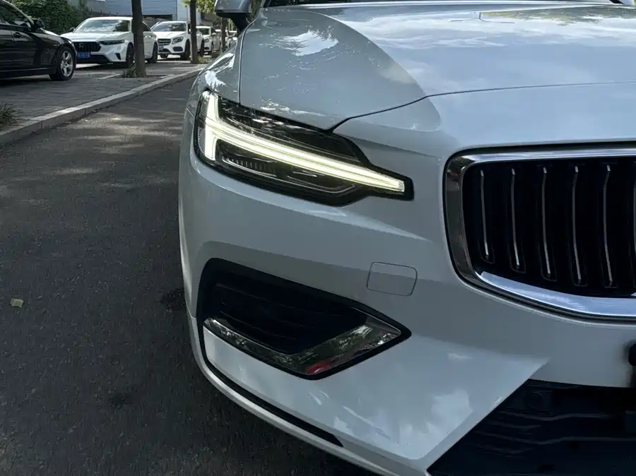 Volvo S60