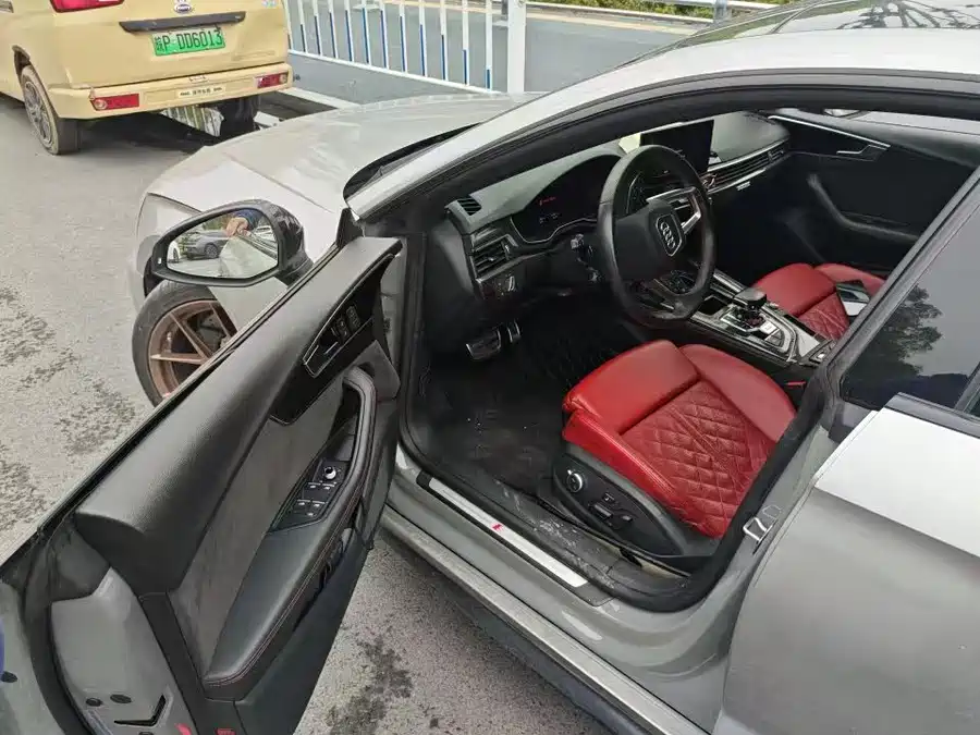 Audi S5
