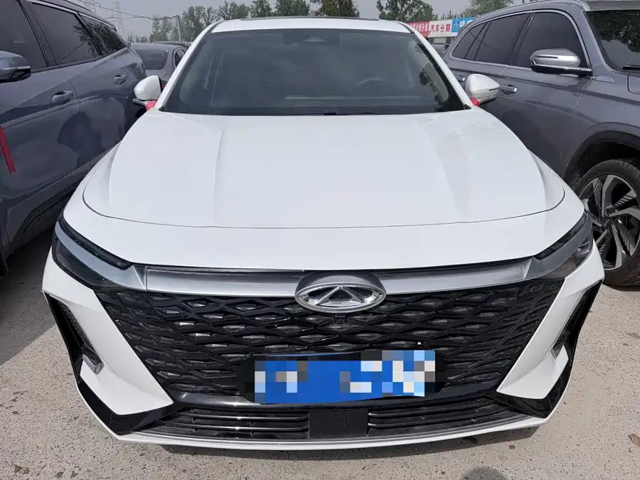 Chery Arrizo 8