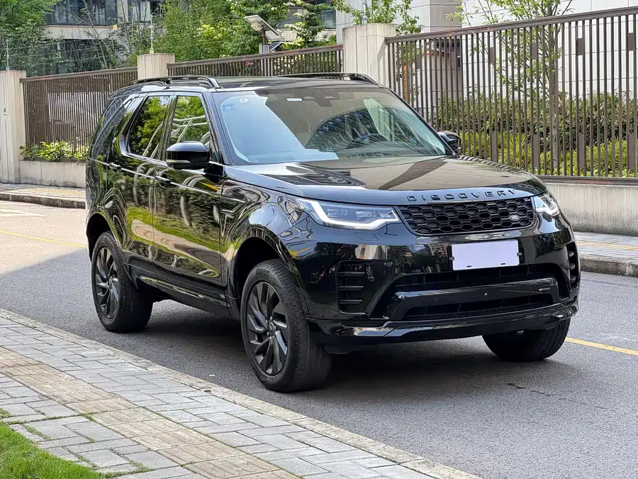 Land Rover finds